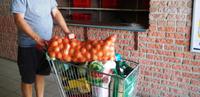 Großeinkauf in Rundu als Gastgeschenk für James Familie