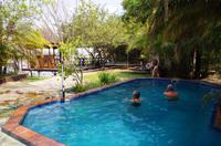 Mahangu Safari Lodge - Abkühlung am Mittag