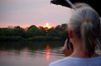 Bootsfahrt auf dem Okawango - Sonnenuntergang