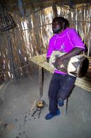 Besuch im Kulturdorf der Mashis - Hippo-Schreck