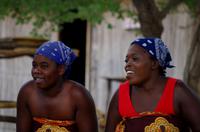 Besuch im Kulturdorf der Mashis - Lebensfreude pur