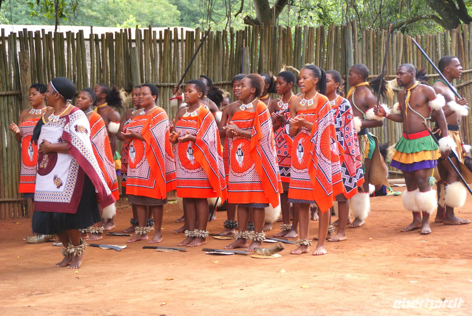 Mantenga Cultural Village (6)