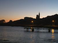 Lüderitz Felsenkirche nach Sonnenuntergang