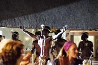 A Zambezi River Lodge - Abendessen mit Show