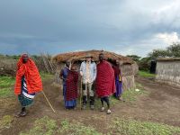 Jacob Spangenberg im Massai Dorf