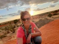 00021 Namibia - Kalahari - Reisebegleitung Annett