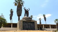 Namibia - Windhoek - Alte Feste und Genozid-Denkmal