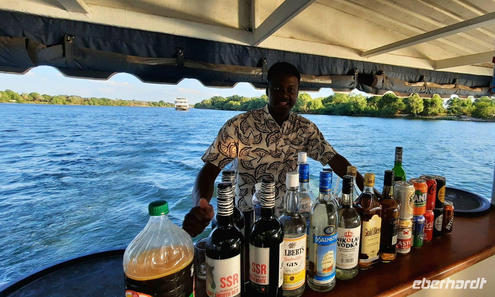 Simbabwe - Bootsfahrt auf dem Sambesi - open Bar