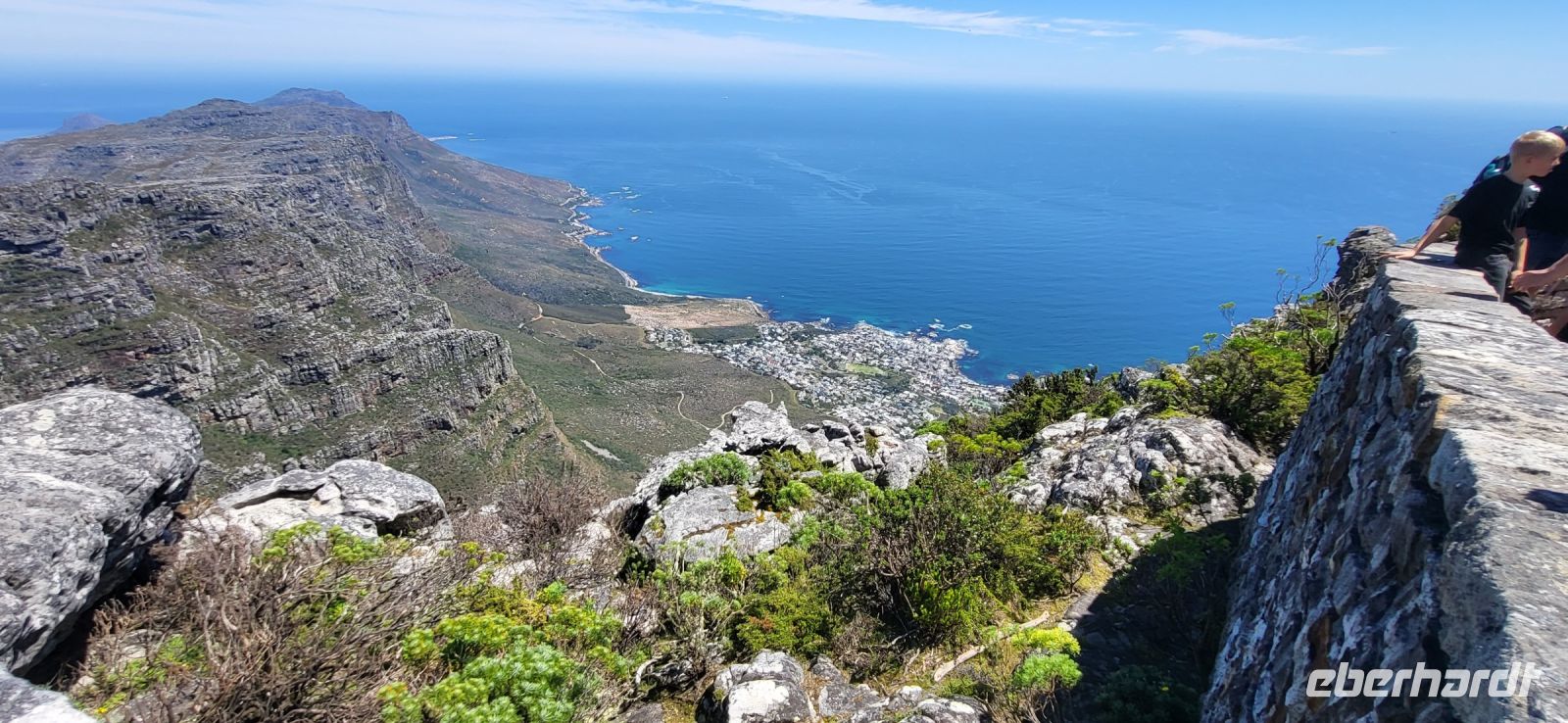 4 Blick von 1087m Höhe auf Kapstadt