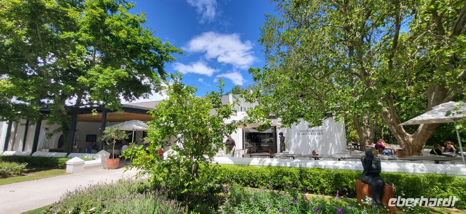 63 eine idyllische Weinprobe