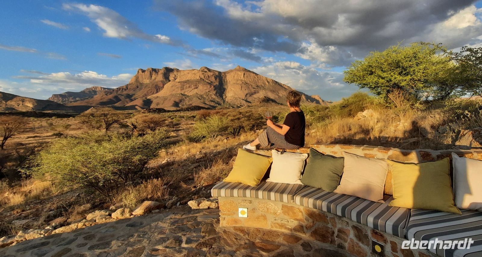 Namibia - Erongo Gebirge - Hohenstein Lodge - Sundowner Time