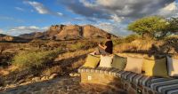 Namibia - Erongo Gebirge - Hohenstein Lodge - Sundowner Time