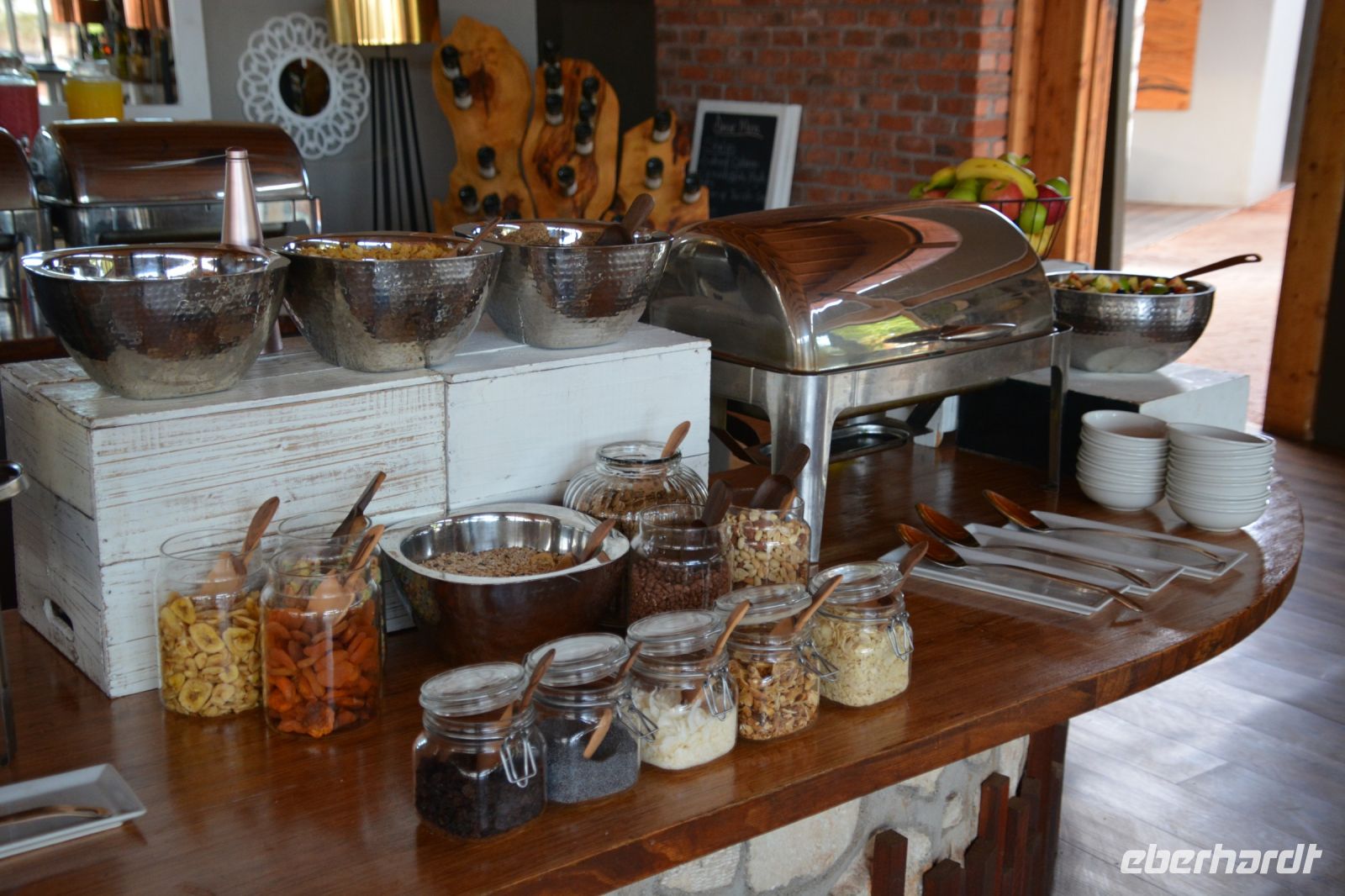 Frühstücksbuffet in der Kalahari Anib Lodge