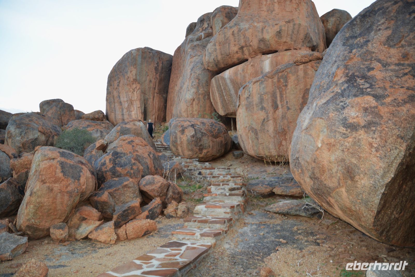 hinauf zum Sundowner-Aussichtspunkt im Canyon Village