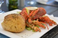 beim Mittagessen frisches Seegetier