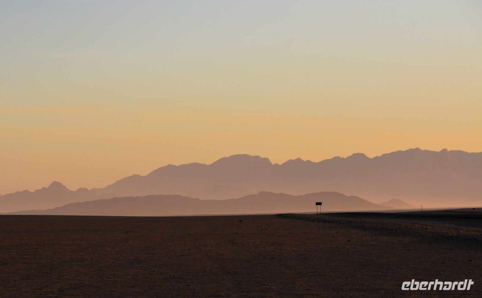 Morgendunst im Namib Naukluft Nationalpark