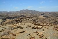 Schiefergestein (und Quarzit) so weit das Auge reicht am Kuiseb Canyon 