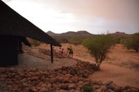 Aperitiv in der Ai Aiba-Lodge im Regen