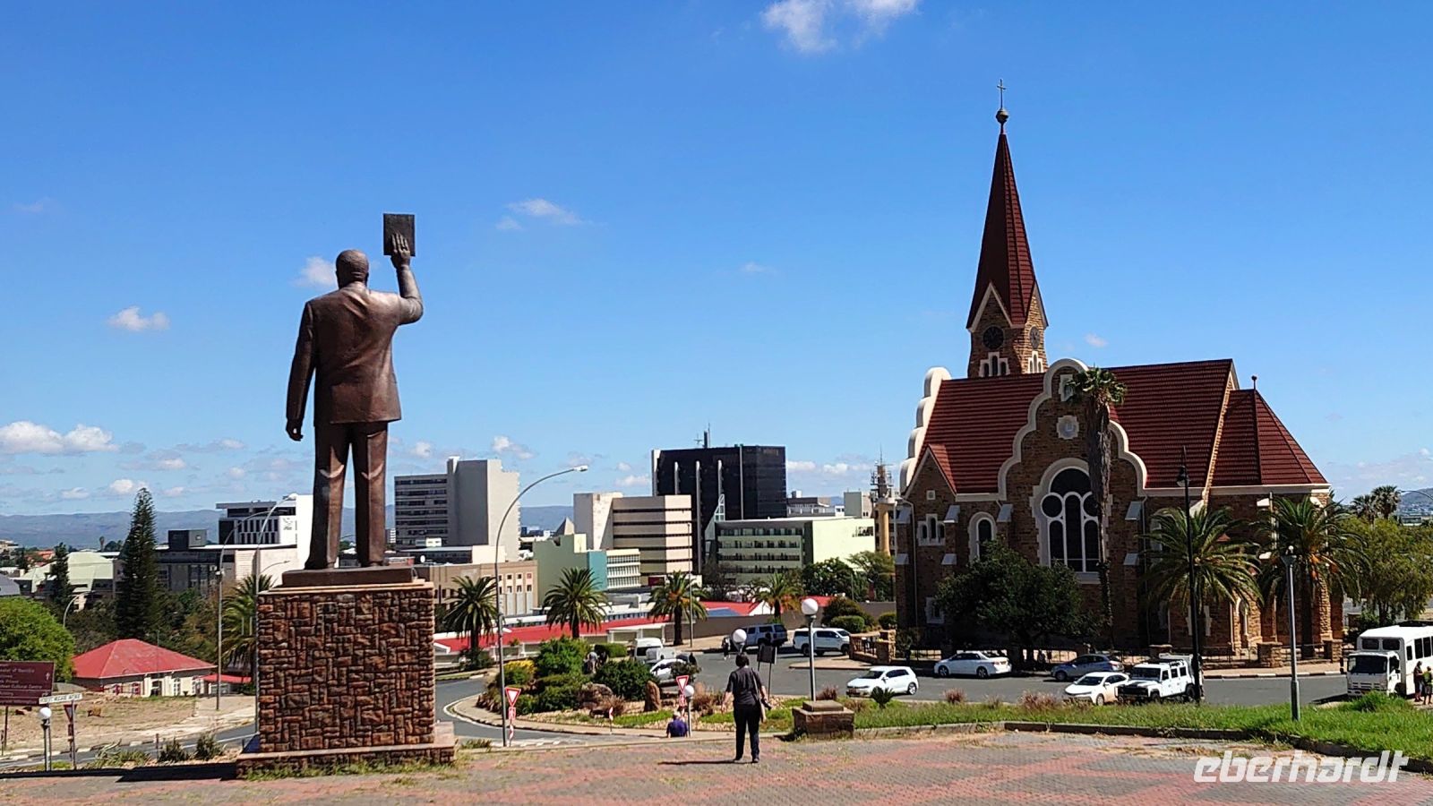 8 Blick auf die Evanglisch-Lutherische Christuskirche