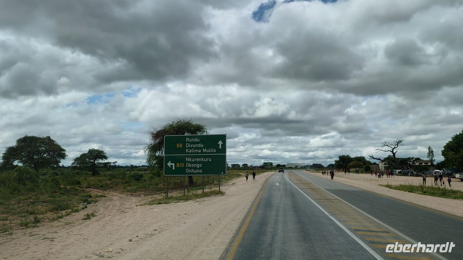 99 Wir bleiben auf der B8