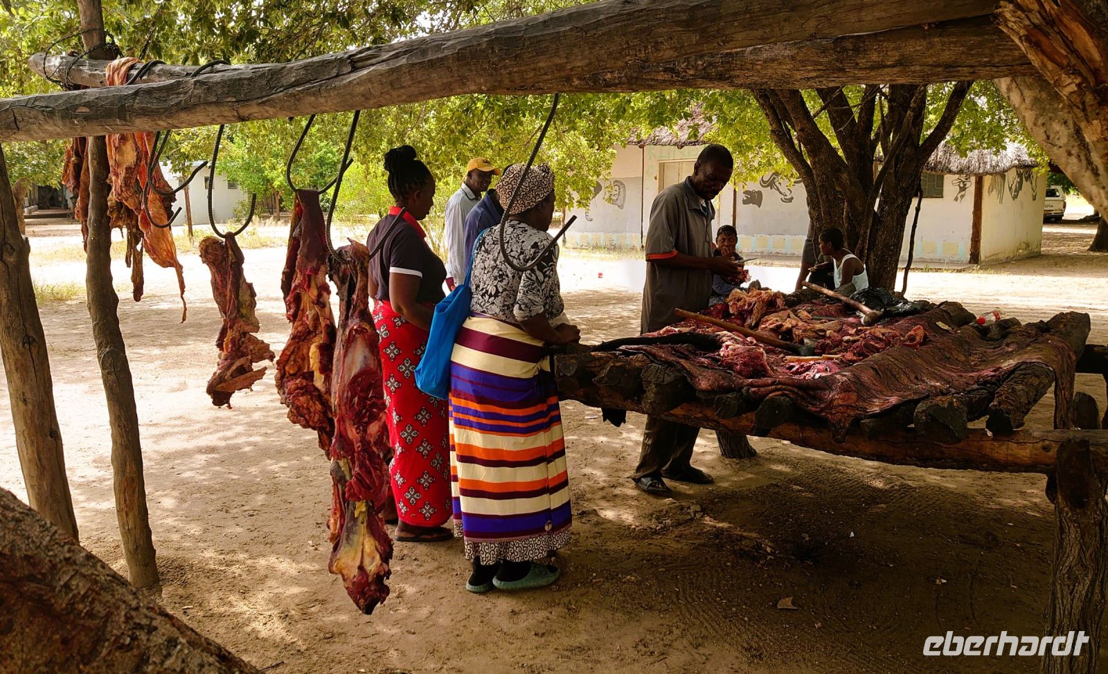 178 Beim Outdoor-Fleischer