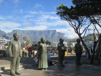 Denkmal für A. Luhtuli, D. Tutu, F.de Klerk, N.Mandela