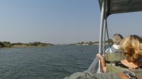 Bootstransfer auf dem Zambezi zu unserer Lodge