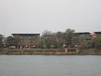 Lodge in Sambia mit untergehender Sonne