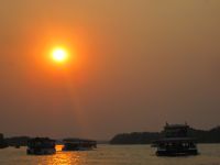 ein wunderschöner Reiseabschluss: Sonnenuntergang am Sambesi