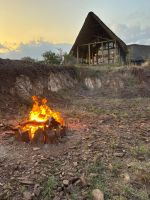 Letzter Abend in Serengeti Central Lodge - Buschfeuer