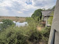 Balkon der Namushasha Lodge
