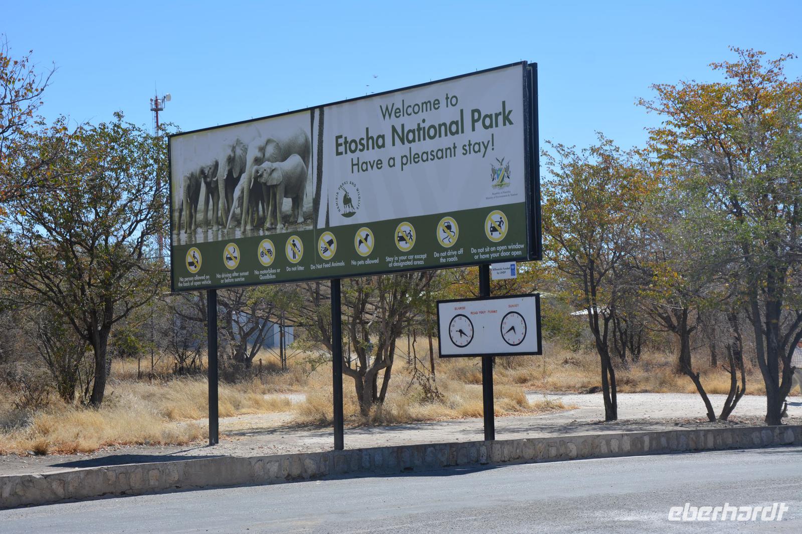 Eingang zum Etosha Nationalpark