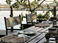 Frühstücksbuffett am Okavango