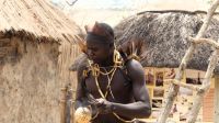Namibia - Besuch im Culture Village - Mister Medizinmann