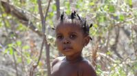 Namibia - Besuch im Living Museum der Khwe (San People) - Püppi