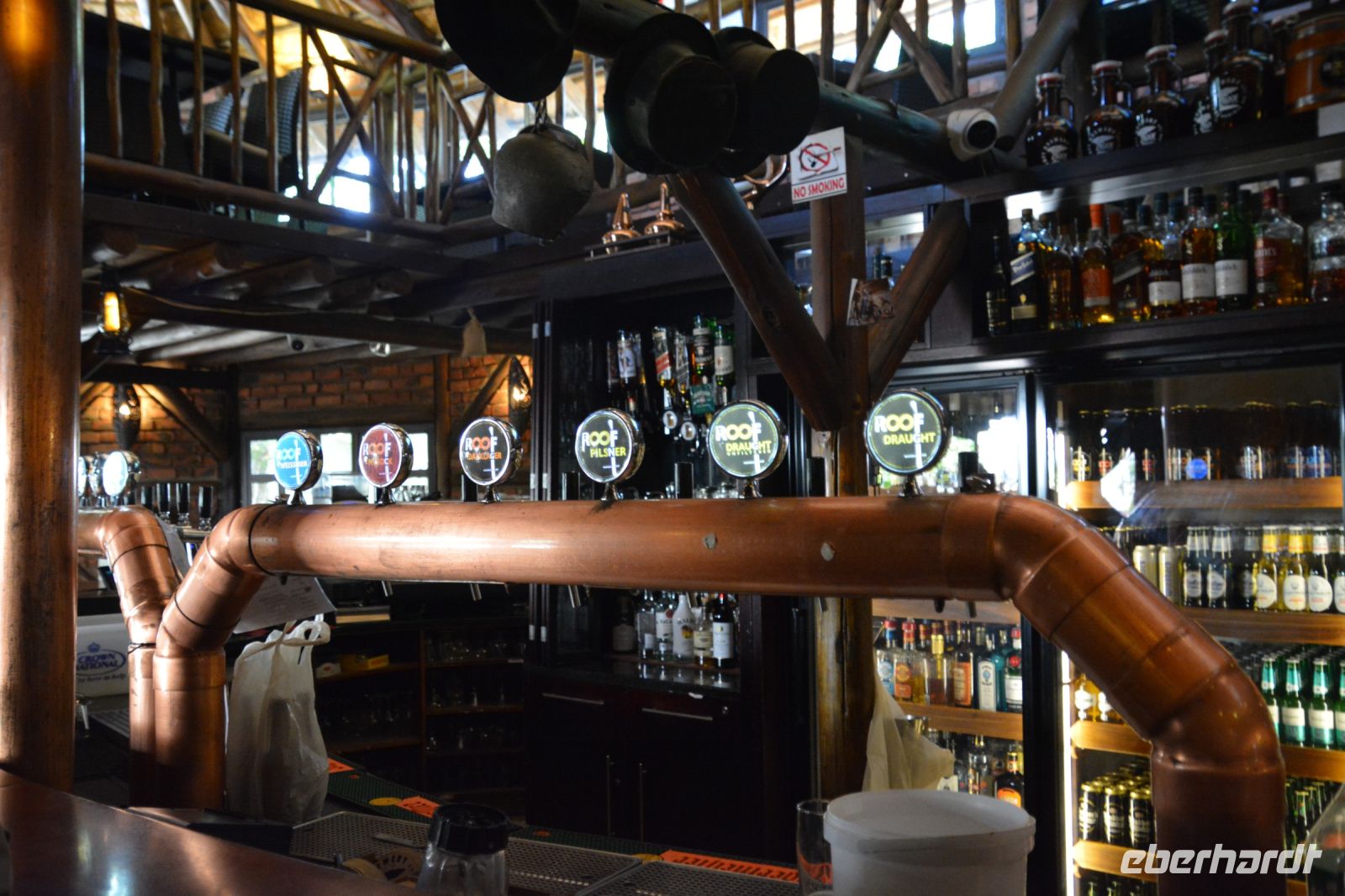 gemütliche Bar bei 