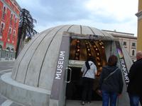 Tirana: Rundgang: Bunker-Museum