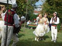 Tirana: Folklore