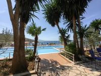 Pool des Bahama Hotels in Saranda