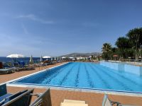 Was will man mehr: Pool im Hotel in Saranda