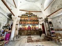 In der Kirche von Apollonia