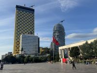 Am Skanderbeg-Platz (3)