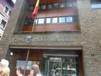 13 Andorra la Vella
