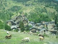 IMG_8952  Dorf Os de Civis