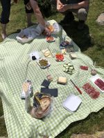 Picknick von Eberhardt Travel für die Andorra Wandergruppe