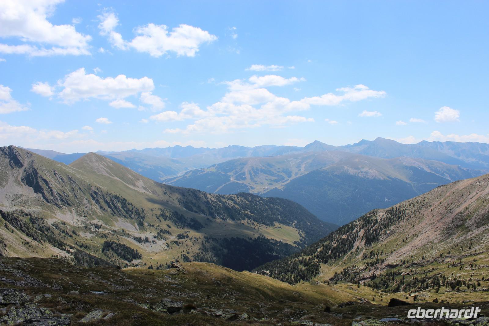 Panoramablick der Pyrenäen