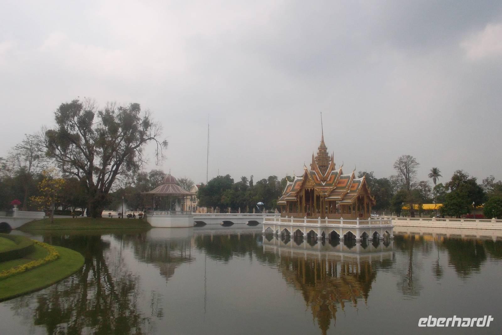 Haupttempel im Sommerpalast Bang Pa-In