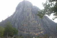 der wohl größte Buddha der Welt am Berg Kao Chinchan