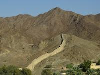 Dubai - Oman - Besuch des Forts Bahla - Blick auf die alte Stadtmauer