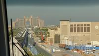 Fahrt mit der Monorail auf der Palmeninsel 